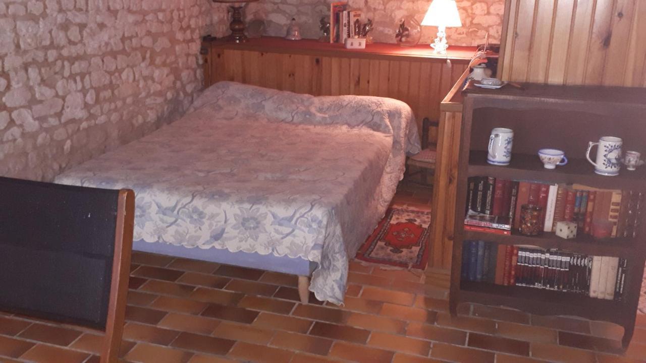 Chambre De Caractere Celles  Luaran gambar